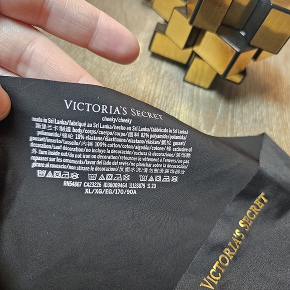 NEW (4 PACK Victoria's Secret) 1 Leopard and 3 Solid Panty Collection. NEW - Picture 6 of 7